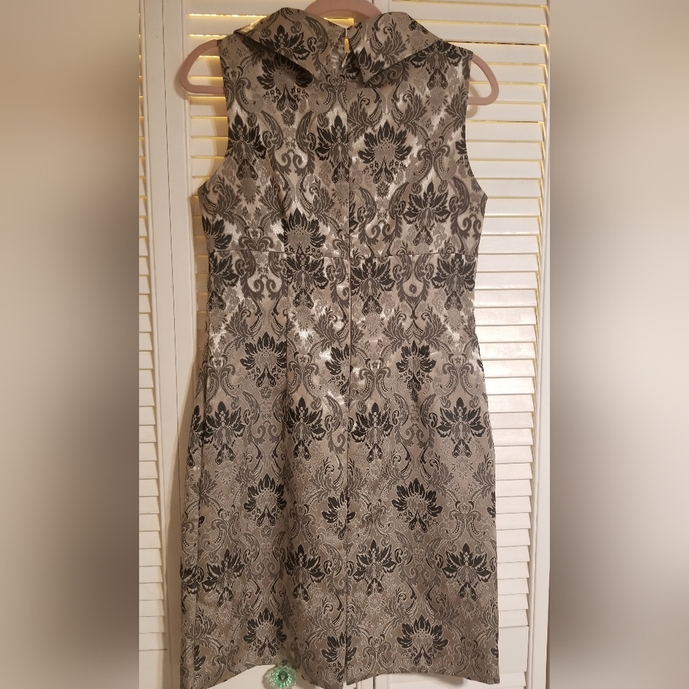 Tahari Black and Gray Floral Mini Dress - Picture 5 of 11